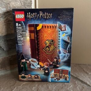 LEGO Harry Potter Hogwarts Moment Transfiguration Class Set - Red and Gold